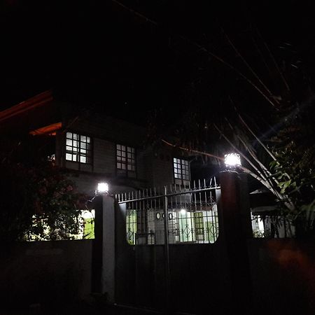 Green Bamboo Transient House Iloilo Esterno foto