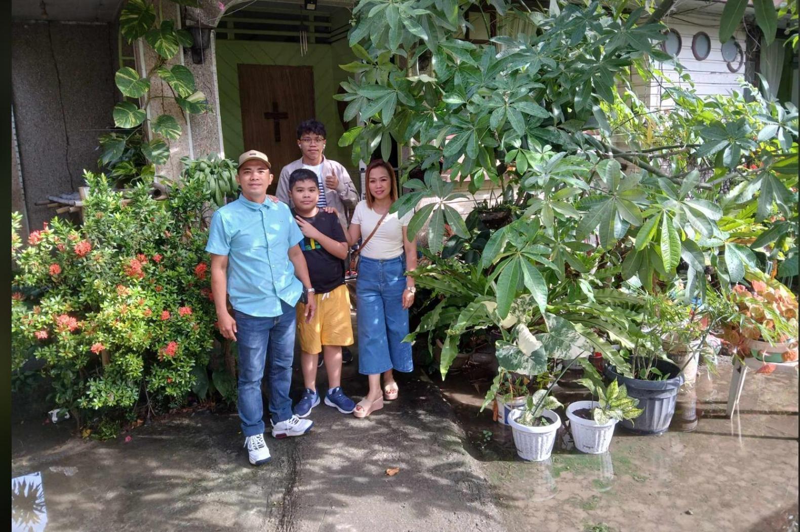 Green Bamboo Transient House Iloilo Esterno foto