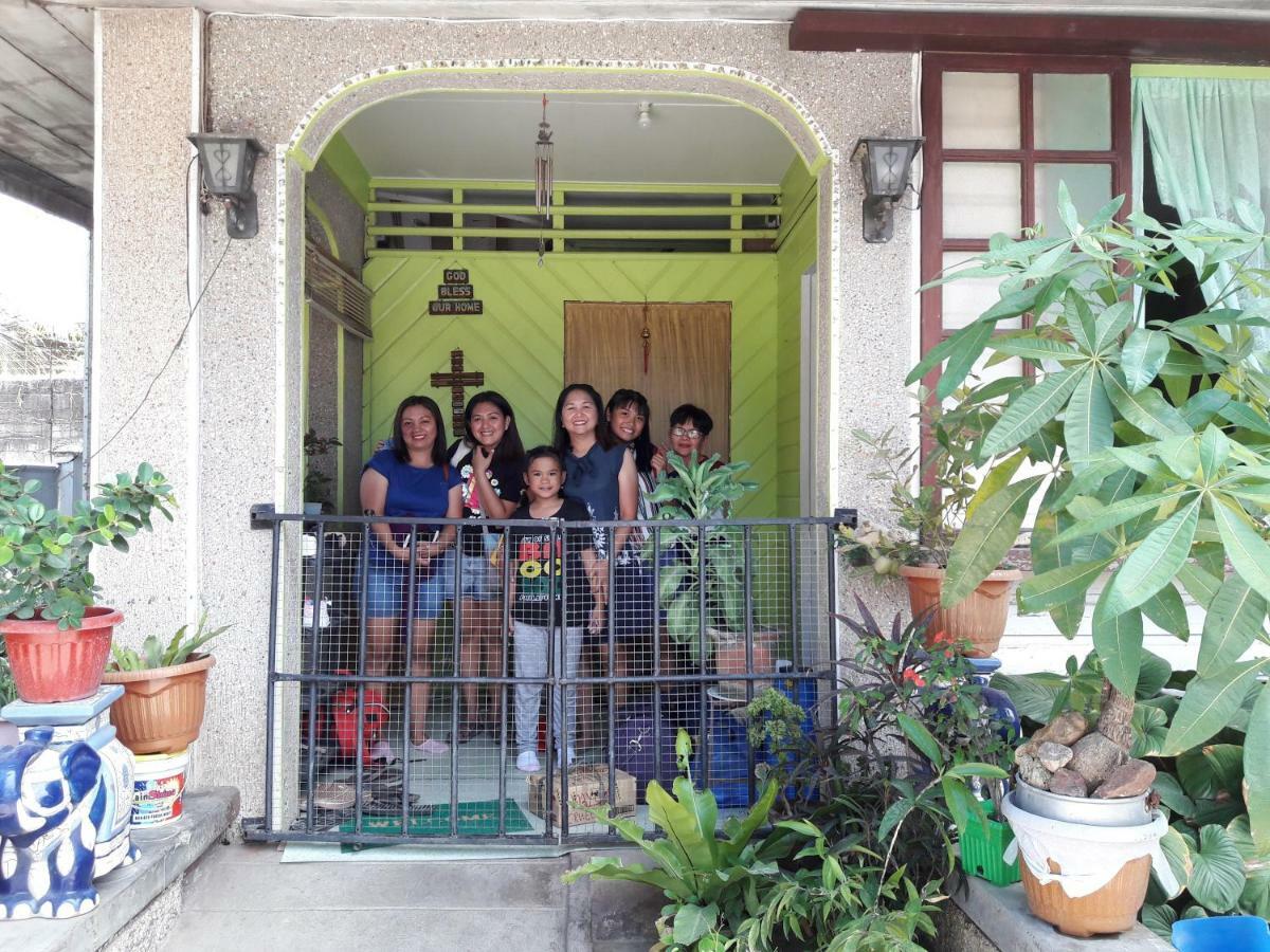 Green Bamboo Transient House Iloilo Esterno foto