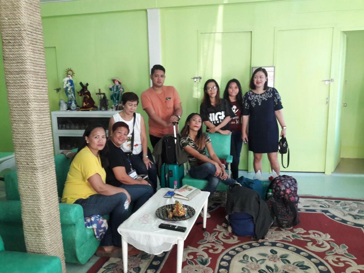 Green Bamboo Transient House Iloilo Esterno foto